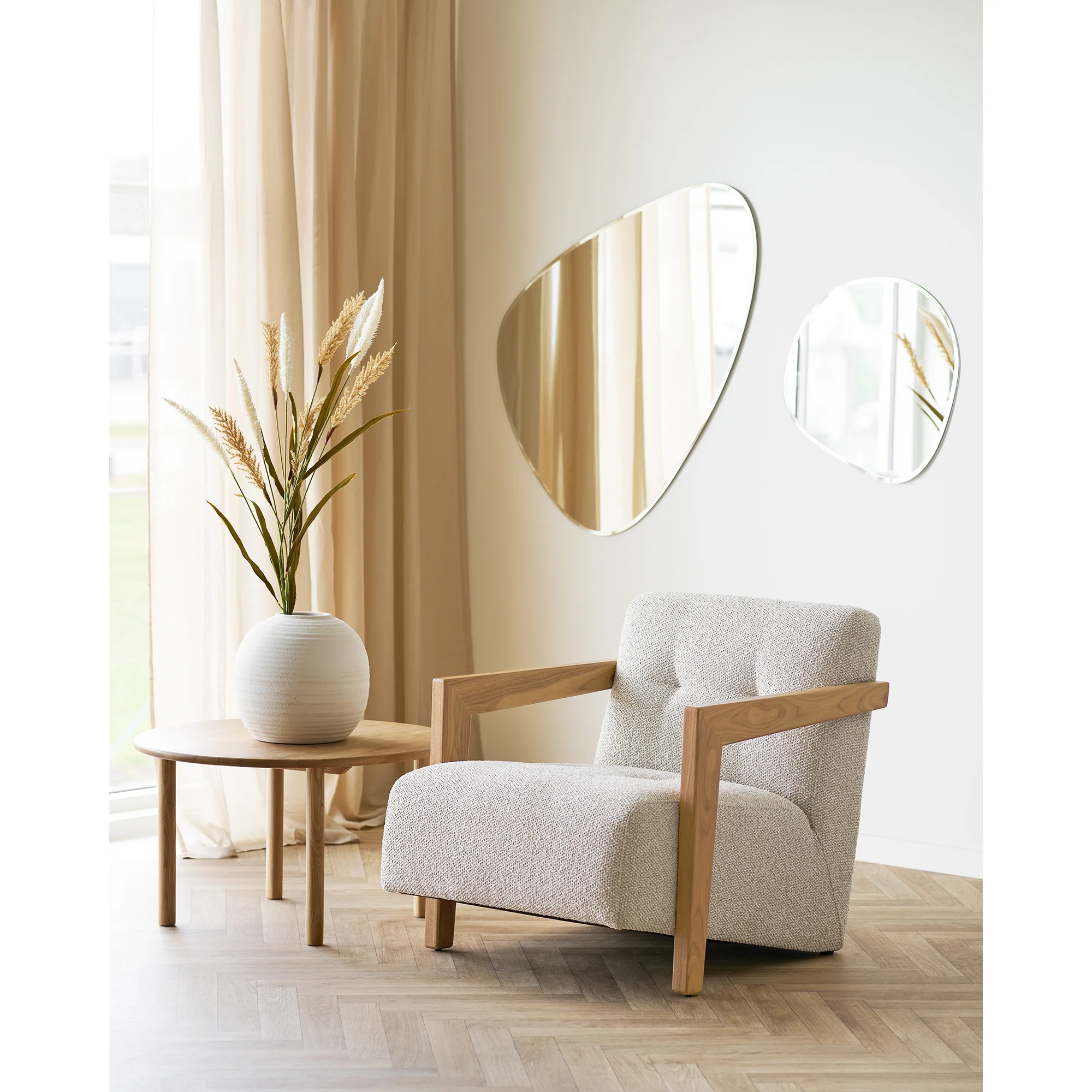 Caracas Lounge Chair - Image 7