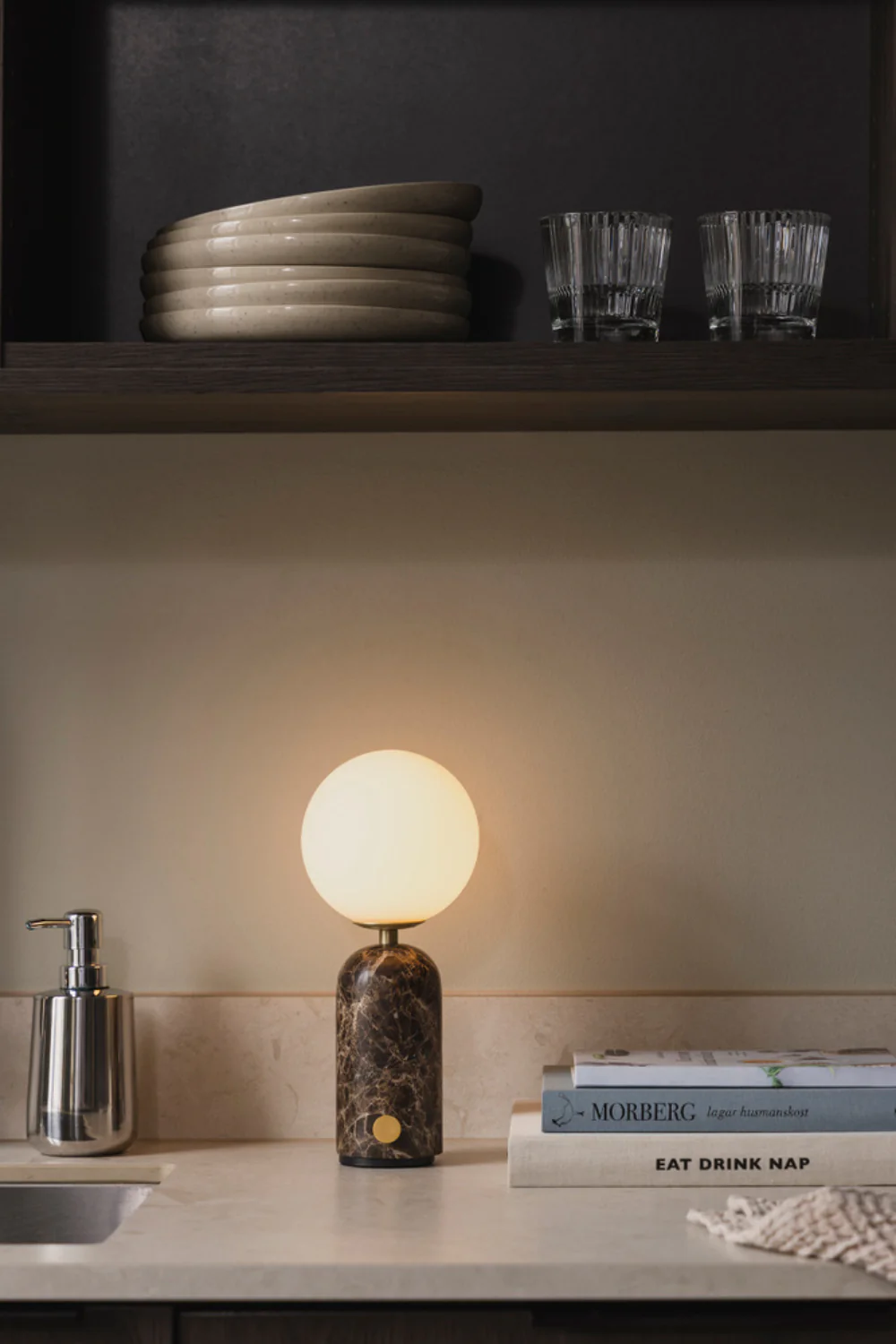 Torrano Portabel Bordslampa Brun