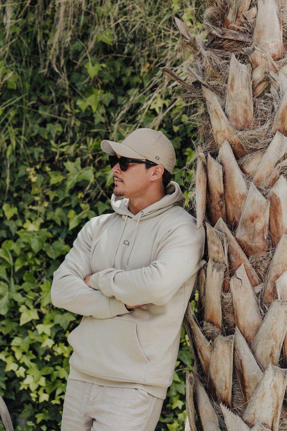 Furīdamu Hoodie Unisex Beige - Image 3