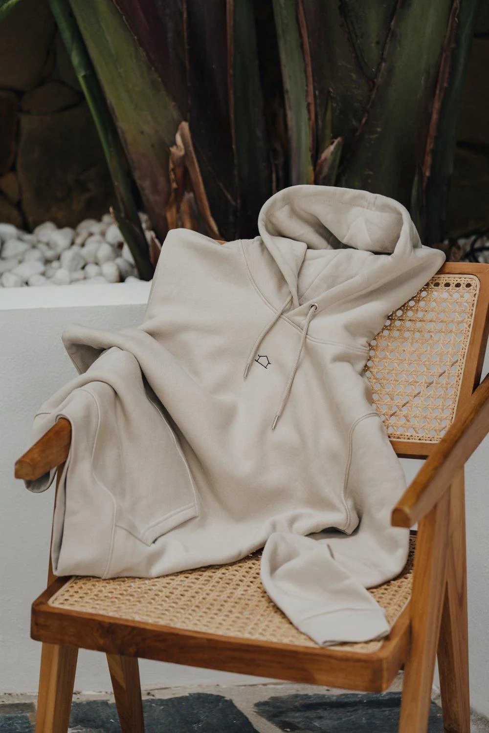 Furīdamu Hoodie Unisex Beige - Image 5